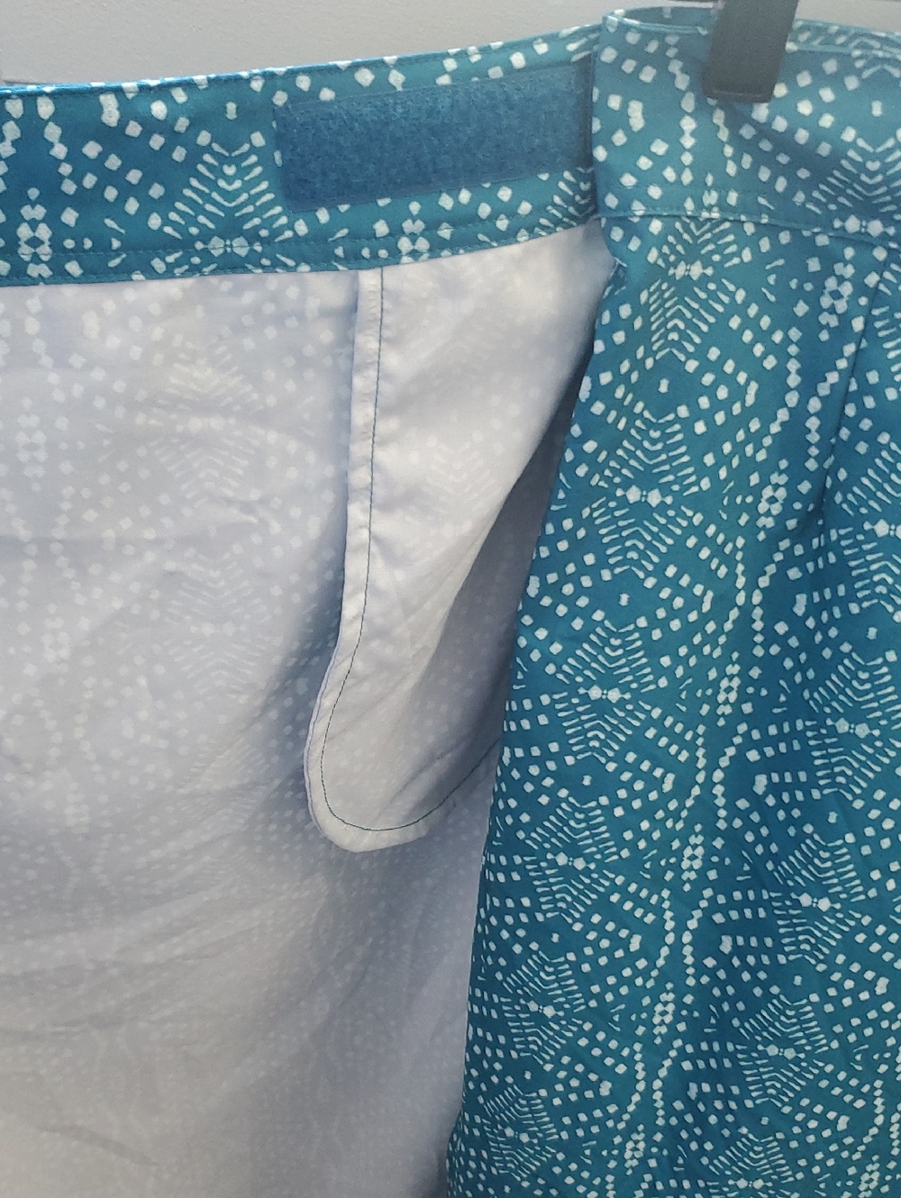 RipSkirt Hawaii Teal Patterned Adjustable Skirt Size Large Sweet Feet (4) - Picture 5 of 10